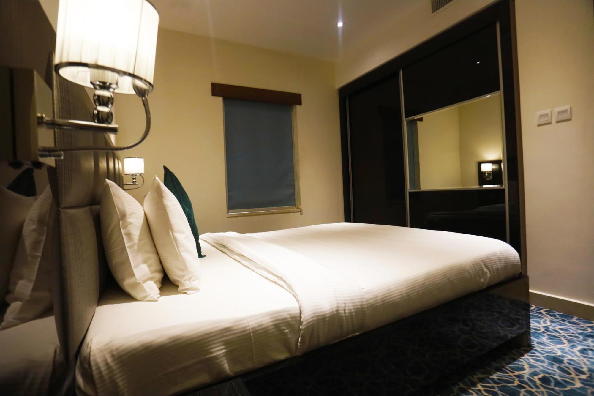 Naylover Hotel Suites Амман Екстер'єр фото